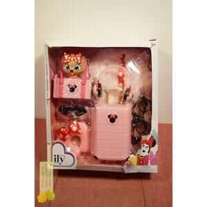 Disney ILY 4ever 18" Minnie Mouse Inspired Deluxe Fashion and Accessory Pack